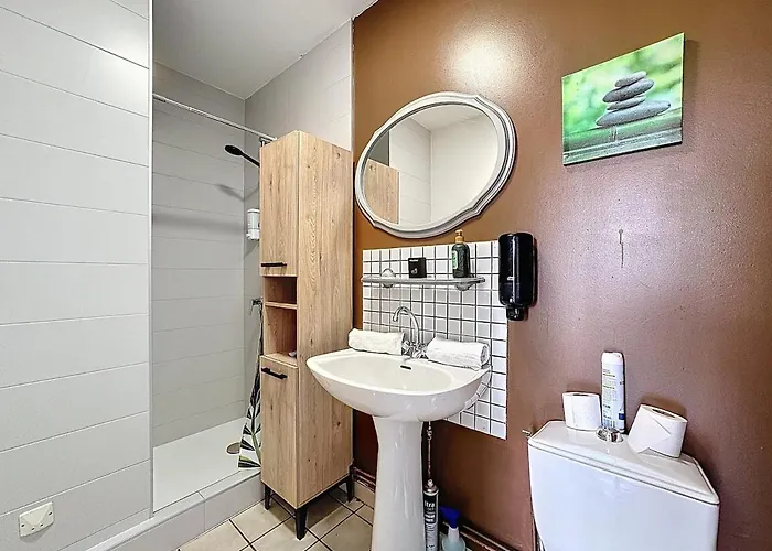 Unique, 2,centre Equestre & Snacks * Vic-le-Comte